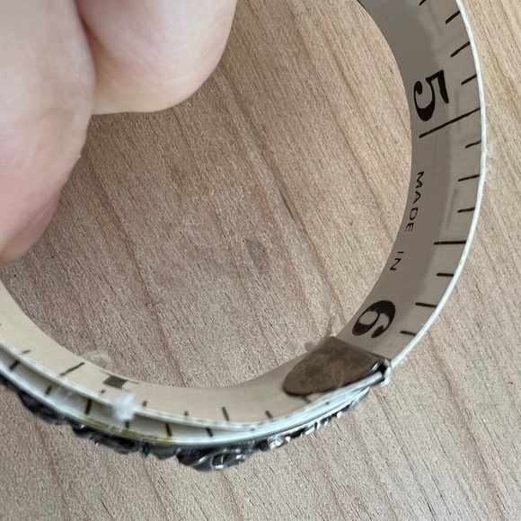 Vintage Art Nouveau Flowers Repousse 925 Sterling Silver hinged bangle bracelet - Picture 11 of 13